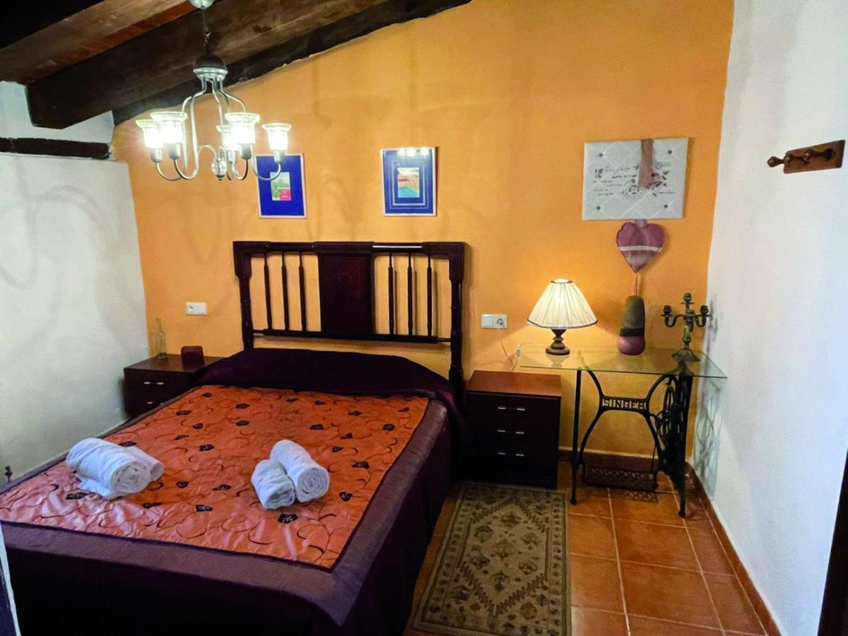 Casa Rural Vicenta 1750 Albentosa Exterior photo